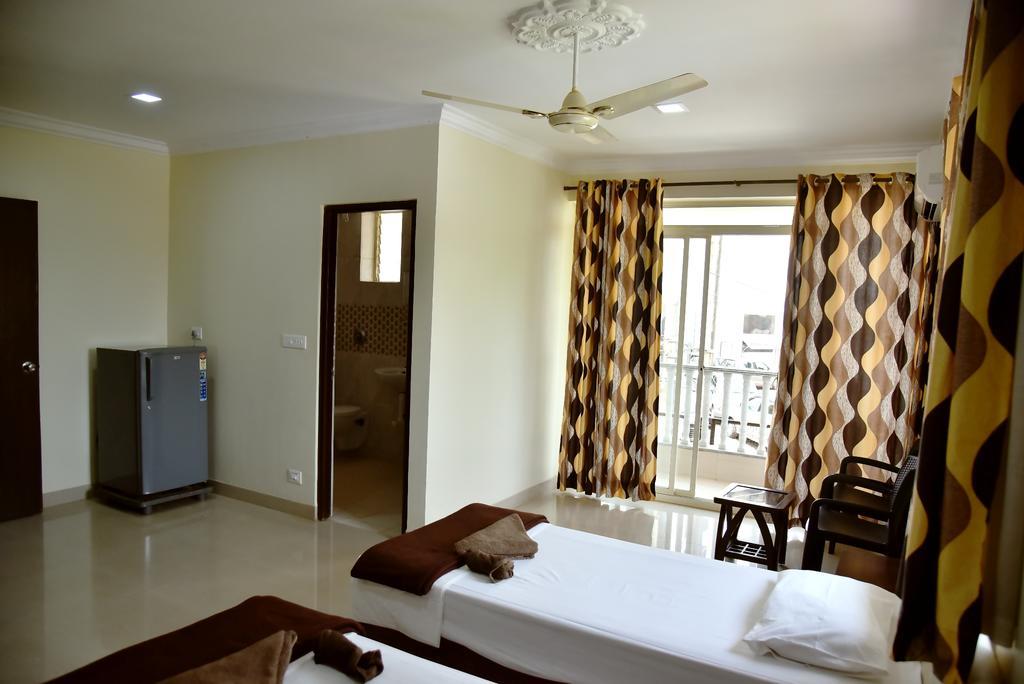 Jolans Guest House Bogmalo Exterior photo