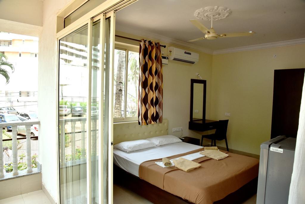 Jolans Guest House Bogmalo Exterior photo