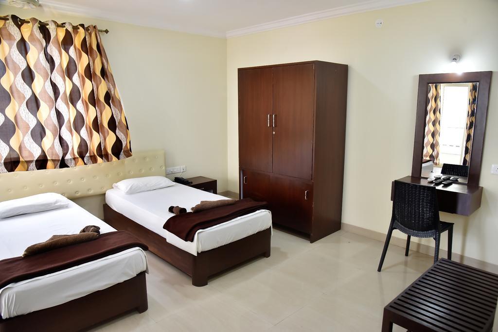 Jolans Guest House Bogmalo Exterior photo